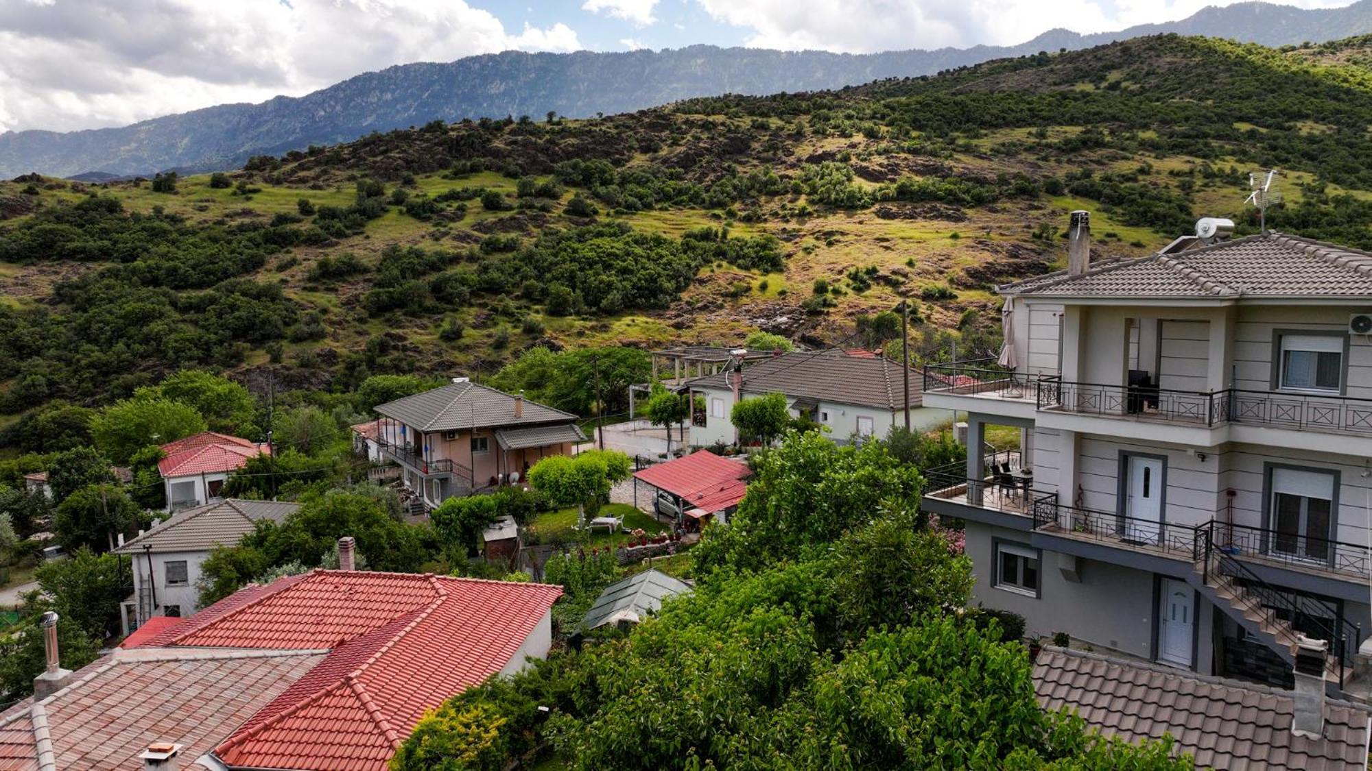 Lago Village House Каламбака Екстер'єр фото